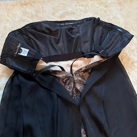 Oscar De La Renta Black Drape Strapless Silk Column Gown Dress - Size 00 - Picture 7 of 9